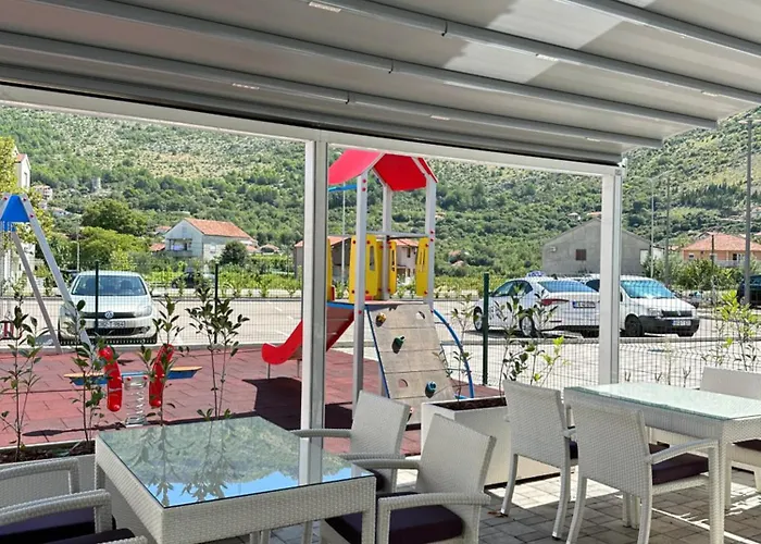 Hotel Nar