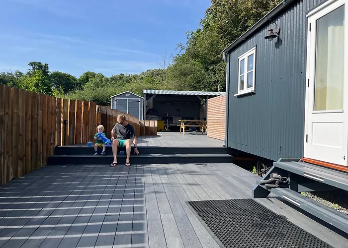 The Grove Glamping