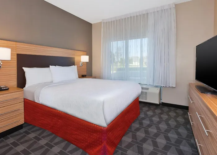 Towneplace Suites By Marriott Grand Rapids Airport Southeast