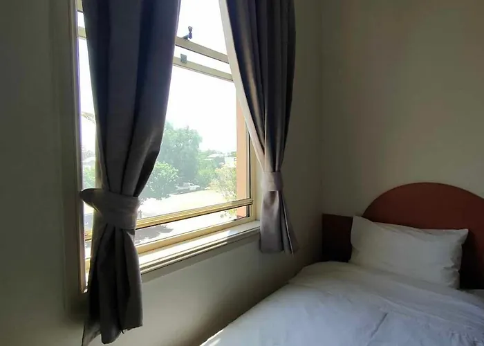 Kandos Hotel