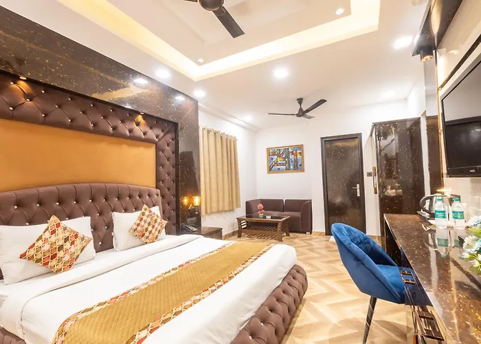 Hotel Cosmo Near Blk Hospital Karol Bagh