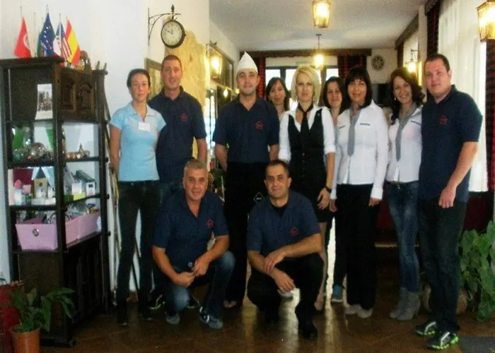Family Hotel Emaly 2