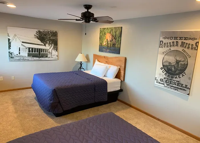 Luckys Lodge