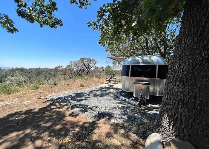 Modern Airstream With Amazing View - 10 To 15 Minutes From Kings Canyon National Park
