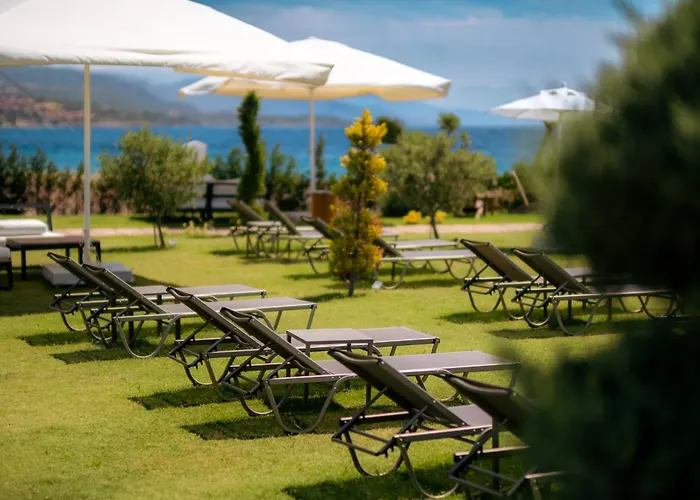 Assos Troy Beach Hotel