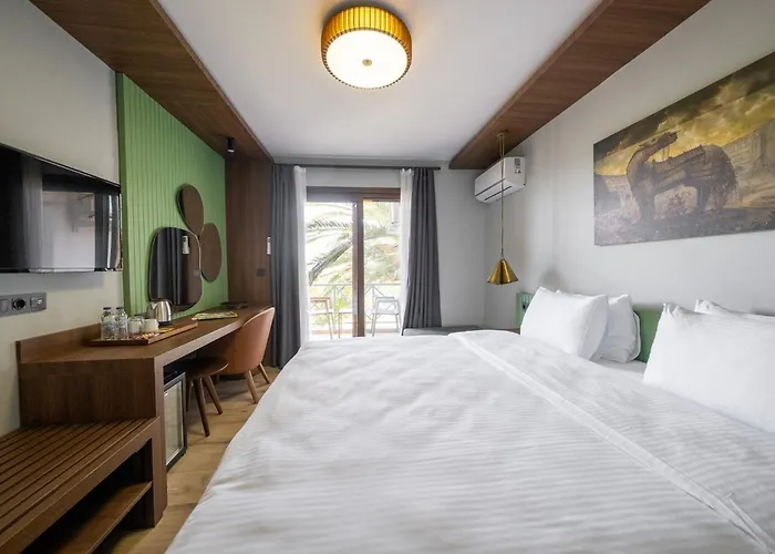 Assos Troy Beach Hotel