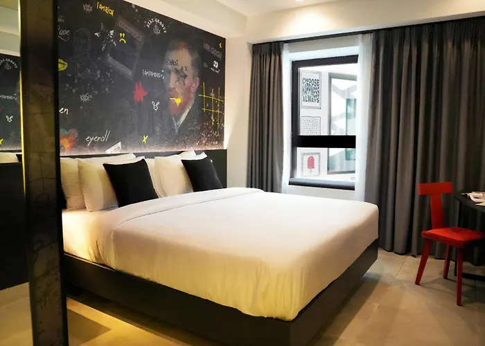 So City Hotel Adults Only