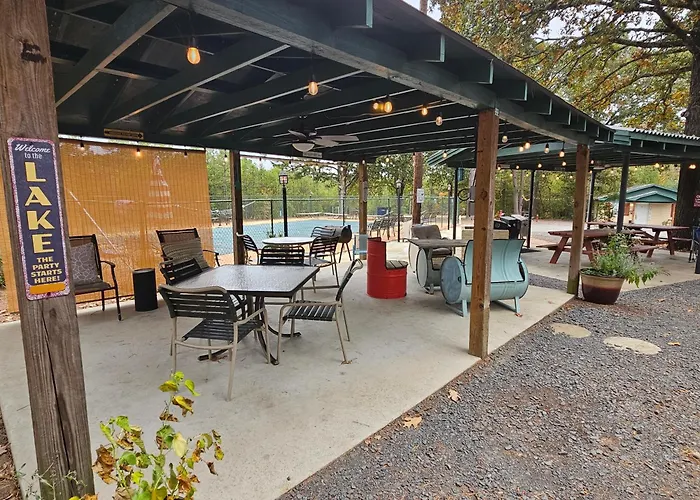 Southern Comfort Inn & Resort