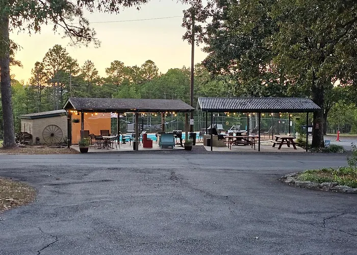 Southern Comfort Inn & Resort