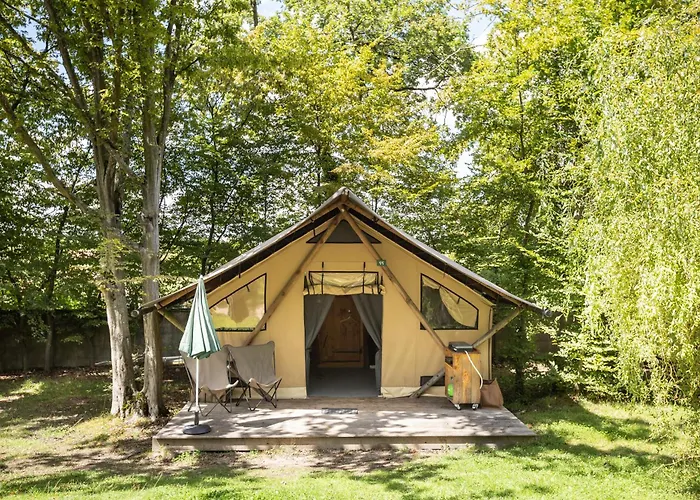 Huttopia Versailles