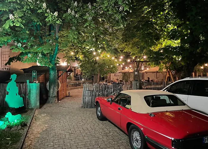 Zum Rayers Cafe-Restaurant & Boutique-Hotel