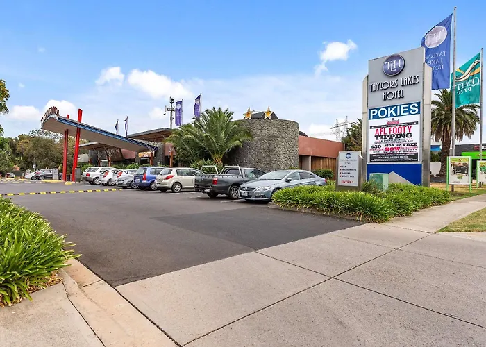 Quality Hotel Taylors Lakes