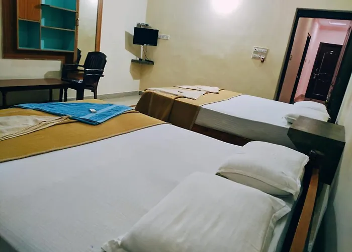 Hotel Varsha Hampi