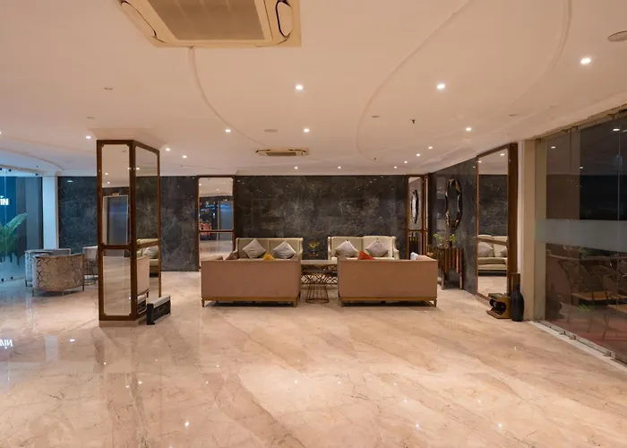 Oaktree Hotel