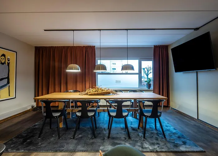 Pier 5 Hotel