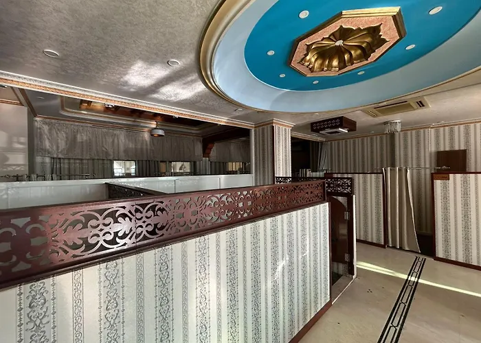 Safari Hotel