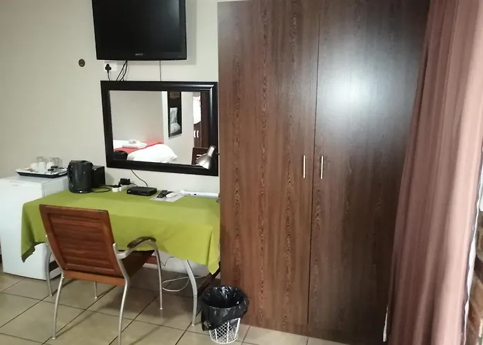 24 Onvrey Guest House