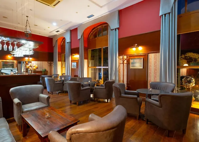 Hotel Golden Eagle