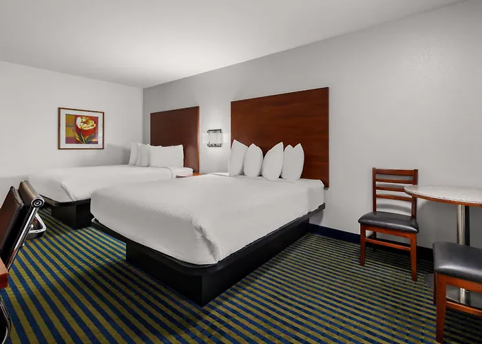 Surestay Plus By Best Western Brooks