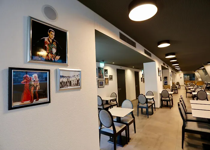 "The Freddie Mercury" Hotel