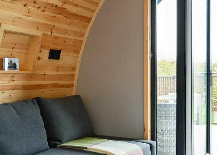 Little Quarry Glamping Bed And Breakfast