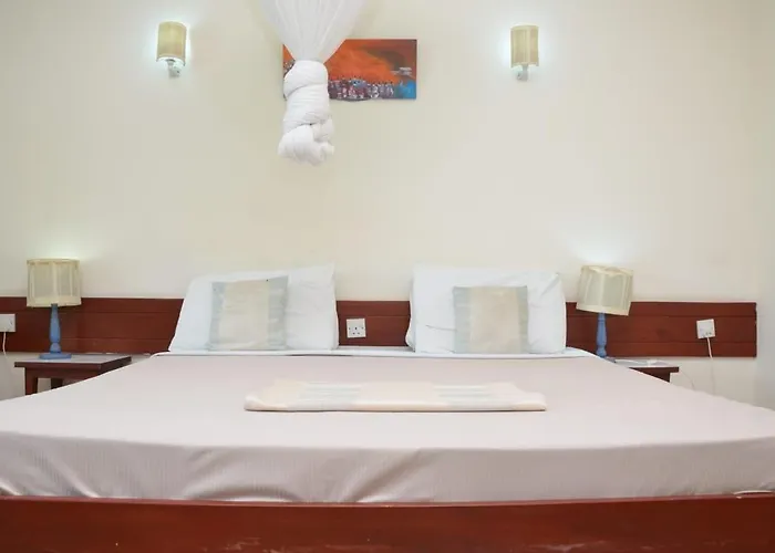 Asins Holiday Inn Hotel