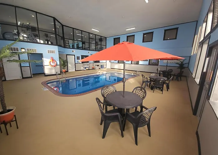 Riverview Inn & Suites, An Ascend Collection Hotel