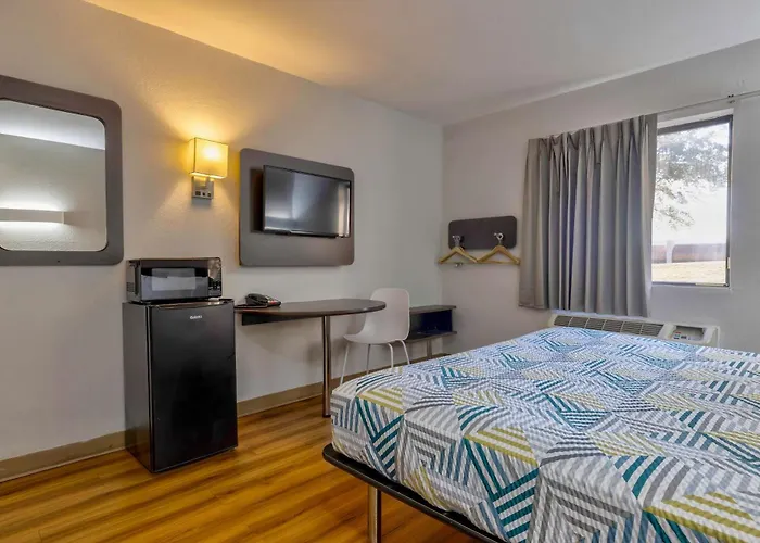 Motel 6 Little Rock AR South