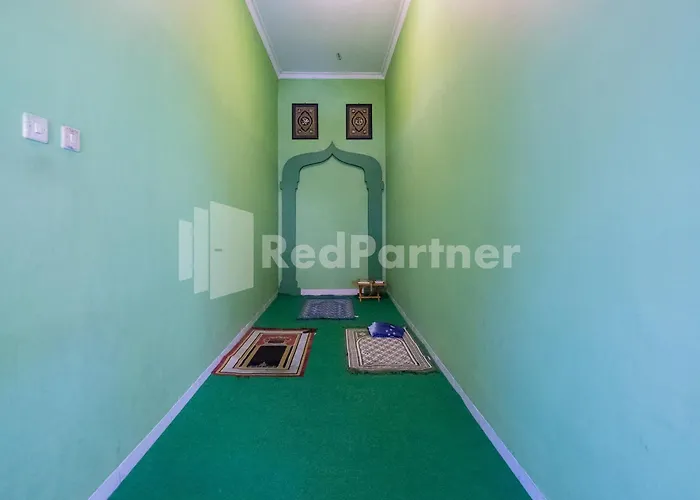 Hotel Wisata Ziarah Sunan Bonang Syariah Mitra Reddoorz