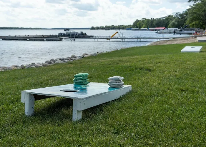 Holiday Inn Detroit Lakes - Lakefront By Ihg