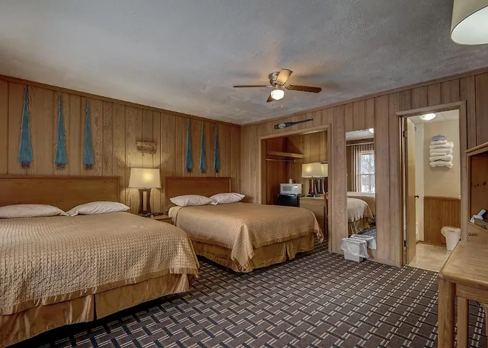 Okoboji Lodge