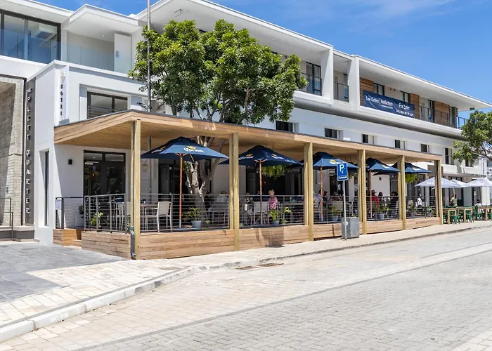 Plett Quarter Hotel - Lion Roars Hotels & Lodges