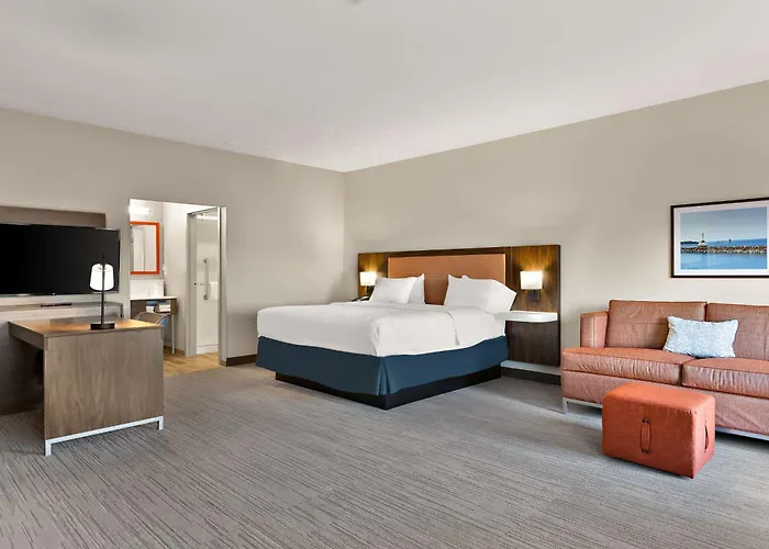 Hampton Inn & Suites Petoskey