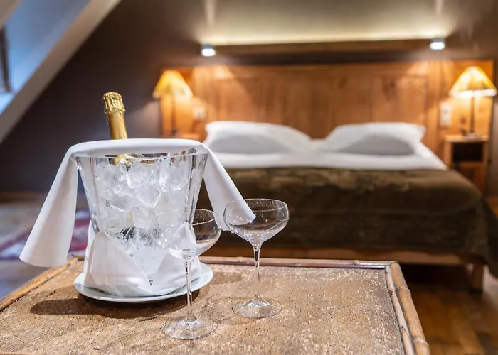 L'Absinthe Hotel