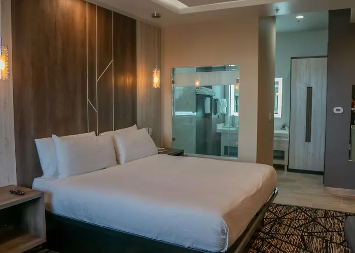 Comfeeni Inn And Suites