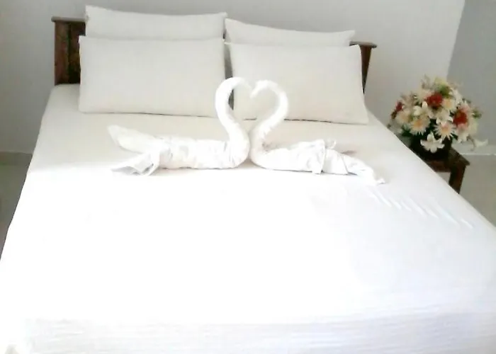 Vintop Hotel & Homestays Gampaha