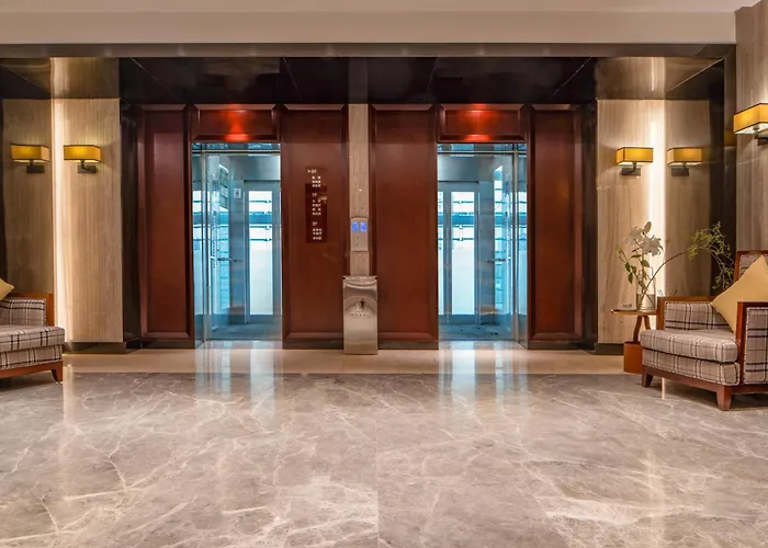 Xun Guang Hygge Hotel - Chongqing Liangjiang Happiness Plaza & Xingfu Square & Guangdianyuan Metro