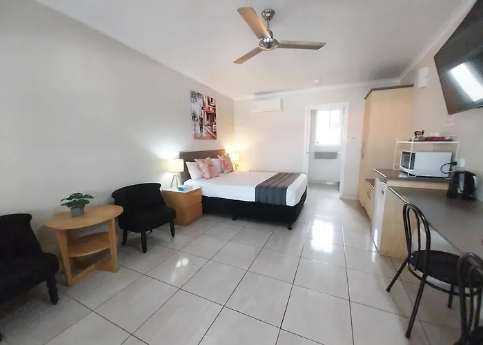 Tropic Coast Motel