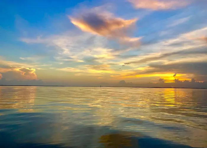 Sunset Cove Beach Resort
