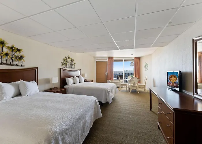 Waikiki Oceanfront Resort