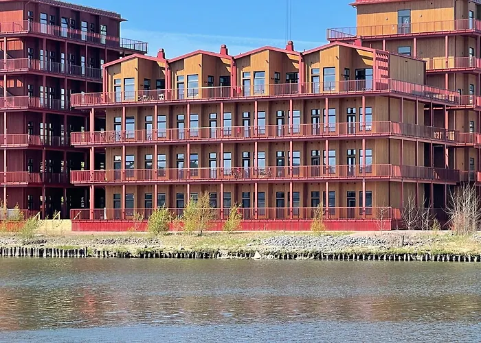 Waterfront Cabins Studio Apartments