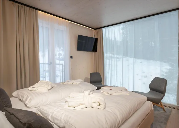 Hotel Bjoernson & Bjoernson Tree Houses Jasna
