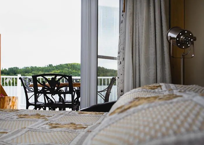 Auberge Du Lac Malcom