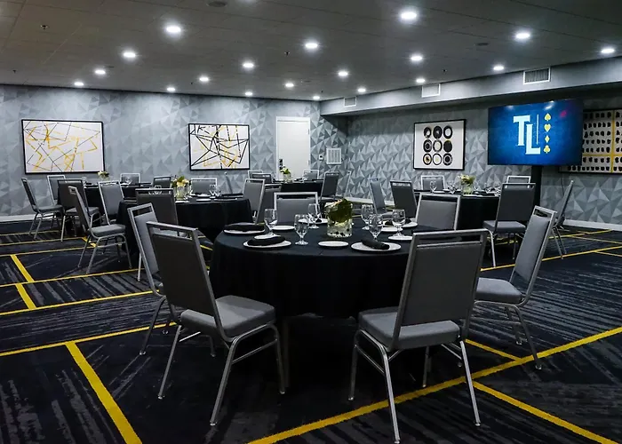 Hampton Inn At Tin Lizzie Gaming Resort