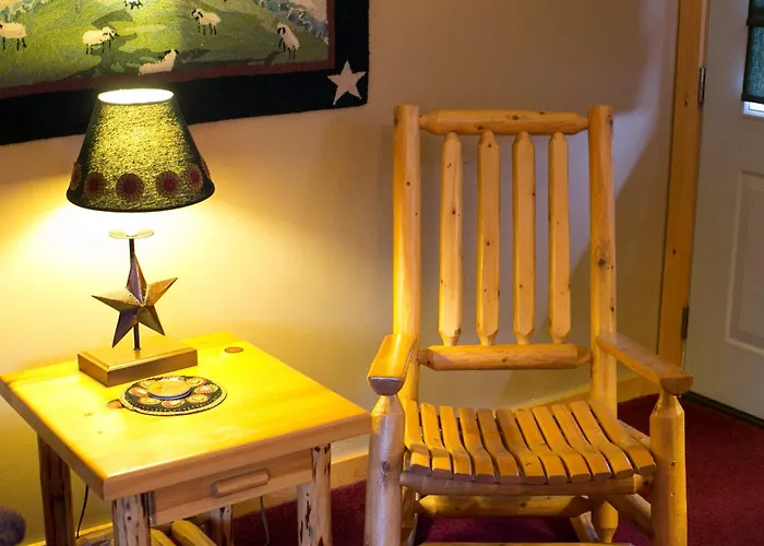 Blessing Lodge By Amish Country Lodging