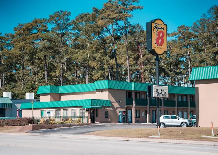 Super 8 By Wyndham Columbia/Ft. Jackson Sc