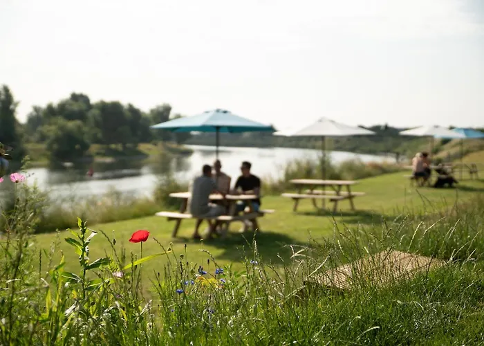Camping De Boomgaard