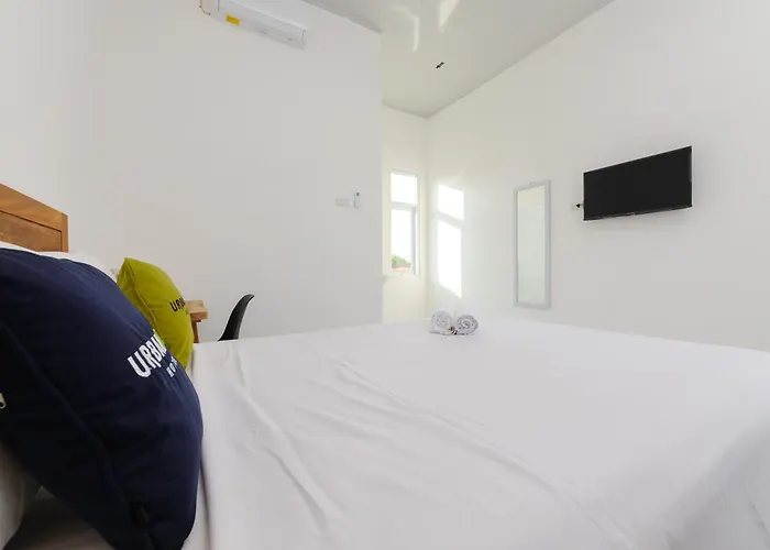 Urbanview Hotel Betego Syariah Enggal By Reddoorz