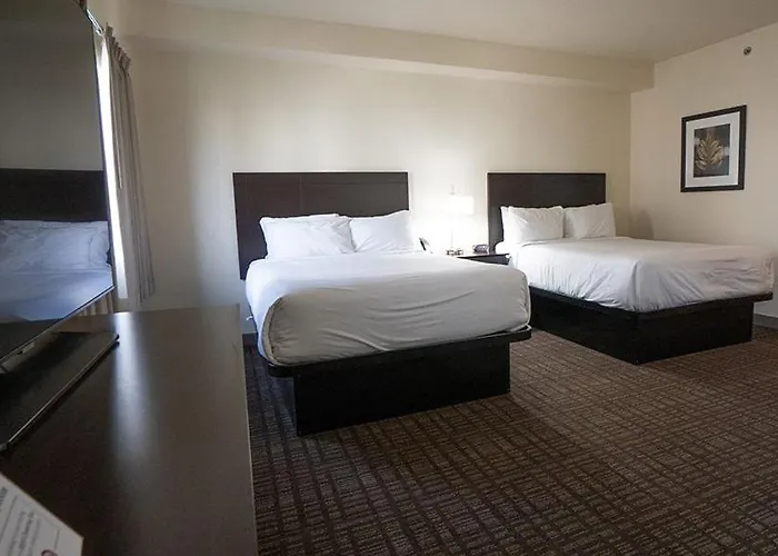 Cobblestone Hotel & Suites-Sheldon