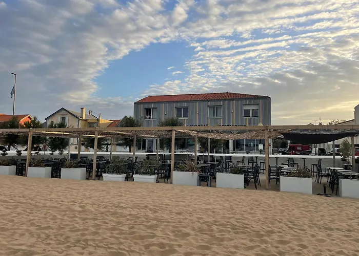 Acadie Saint Victor - Hotel Restaurant -Face Mer- Chatelaillon Plage